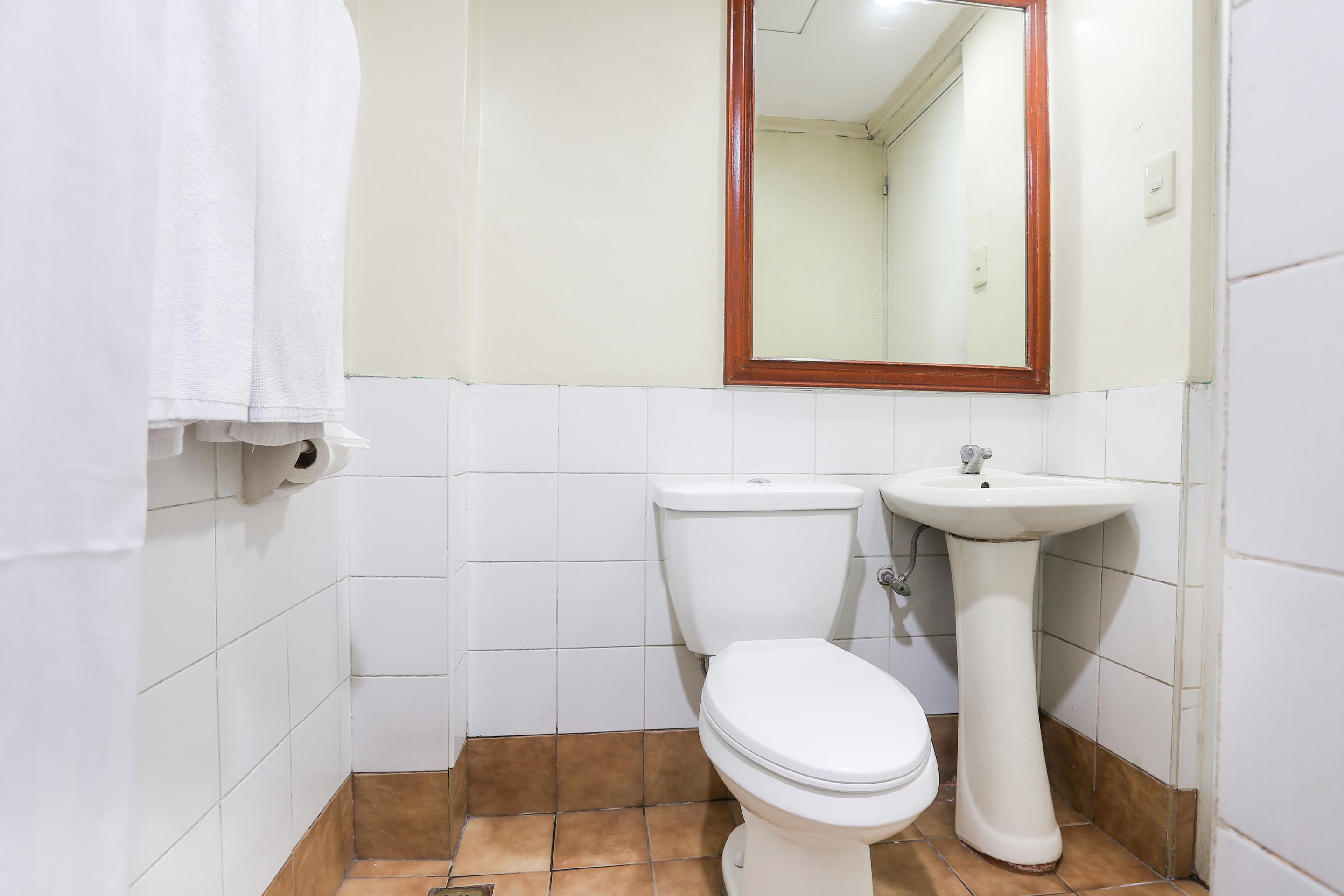 OYO 406 Royal Parc Inn&Suites Quezon City Extérieur photo