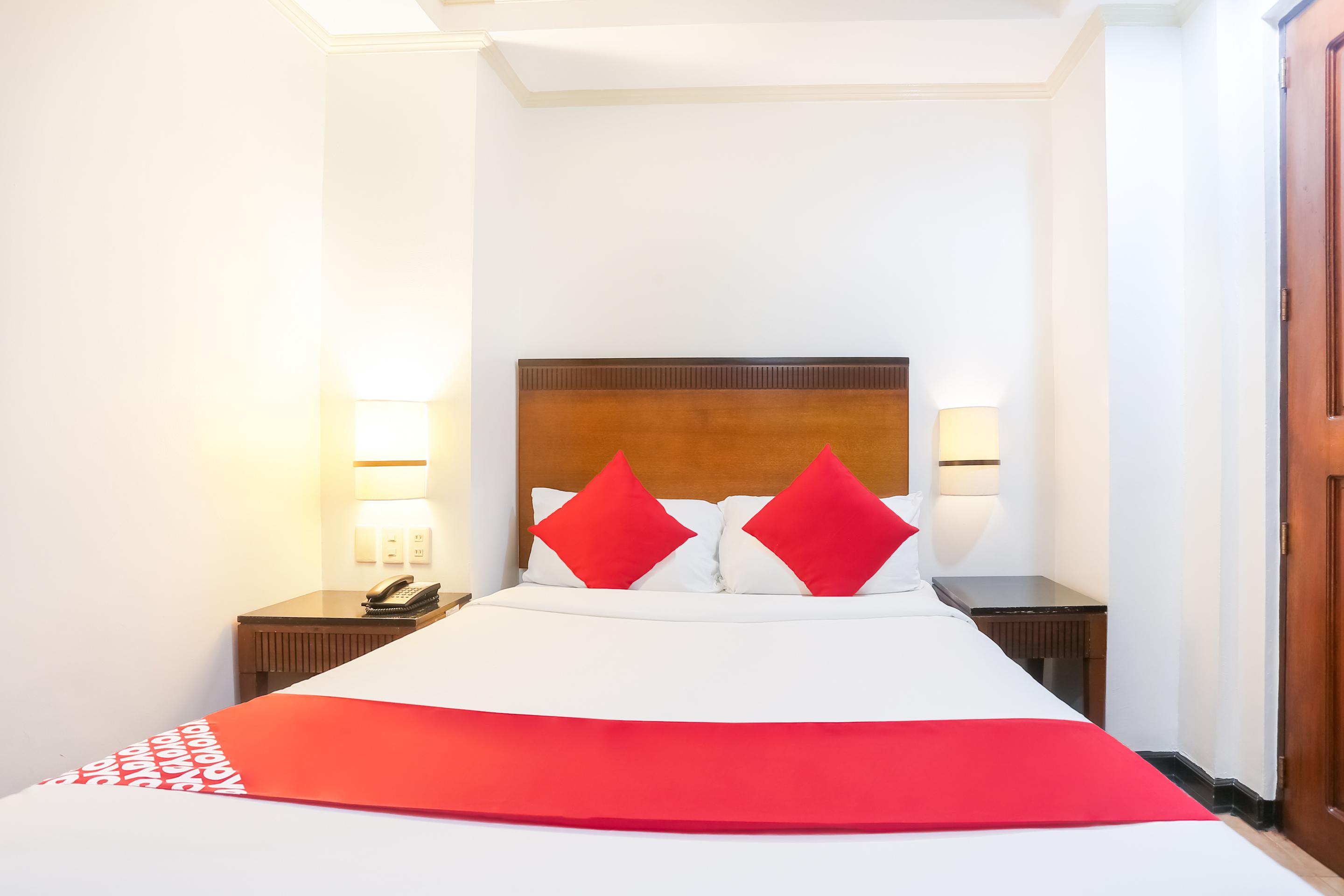 OYO 406 Royal Parc Inn&Suites Quezon City Extérieur photo