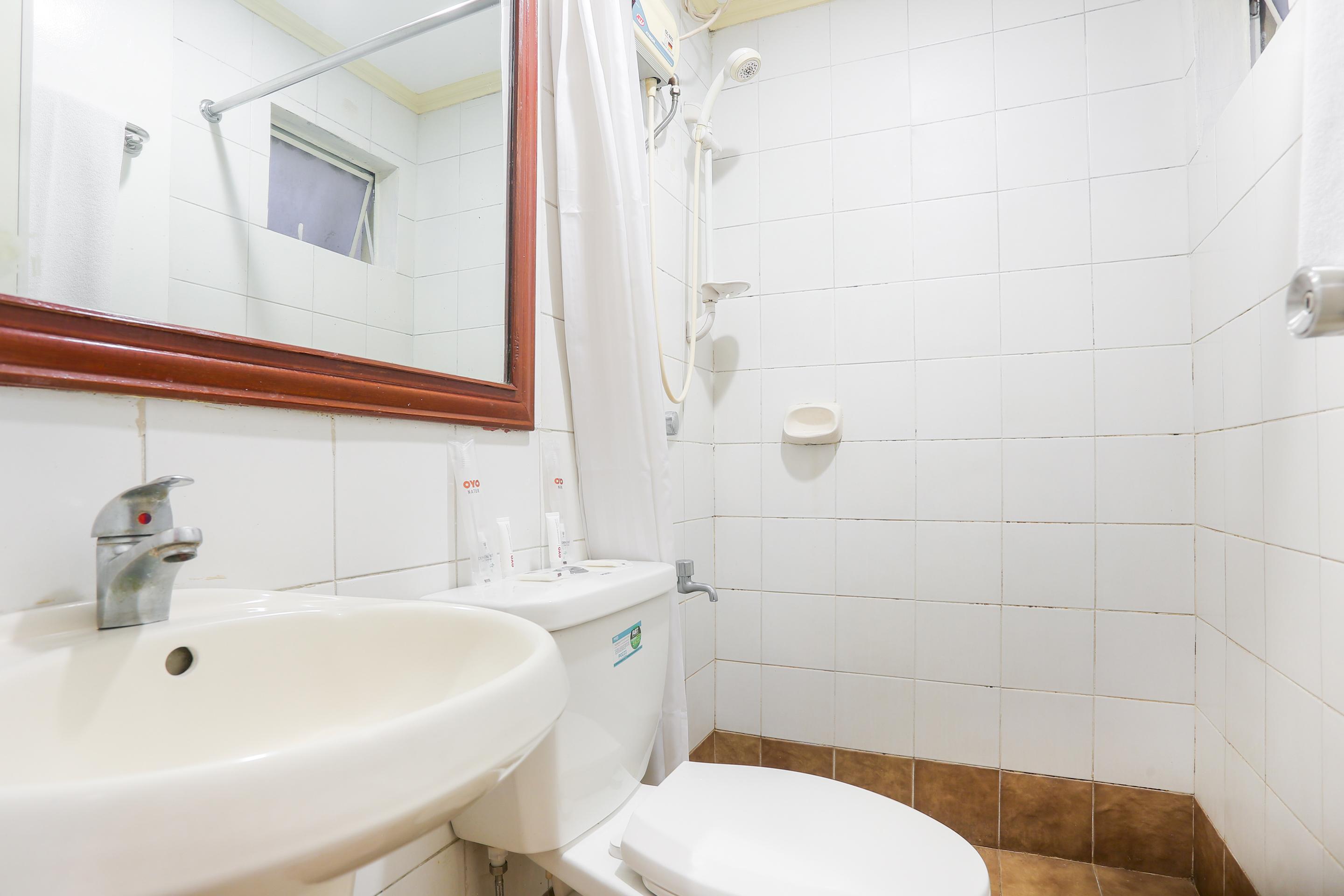 OYO 406 Royal Parc Inn&Suites Quezon City Extérieur photo