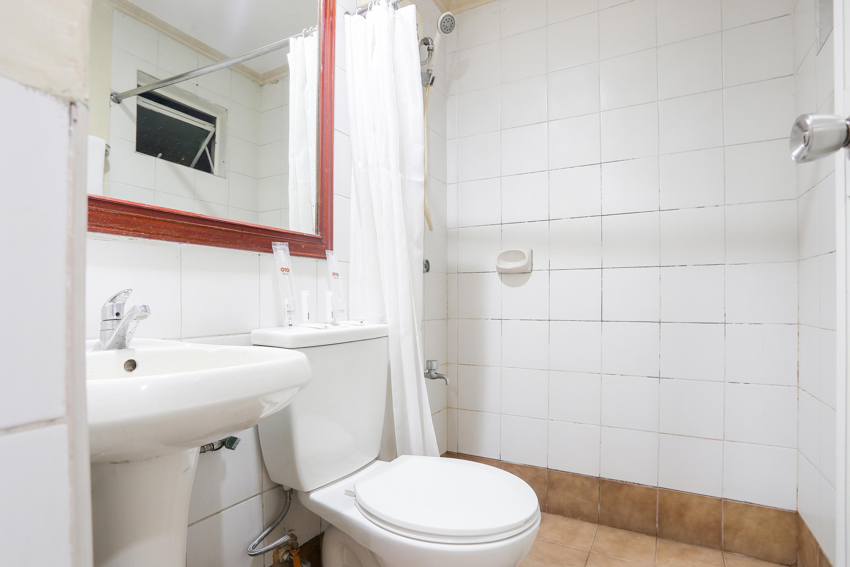 OYO 406 Royal Parc Inn&Suites Quezon City Extérieur photo
