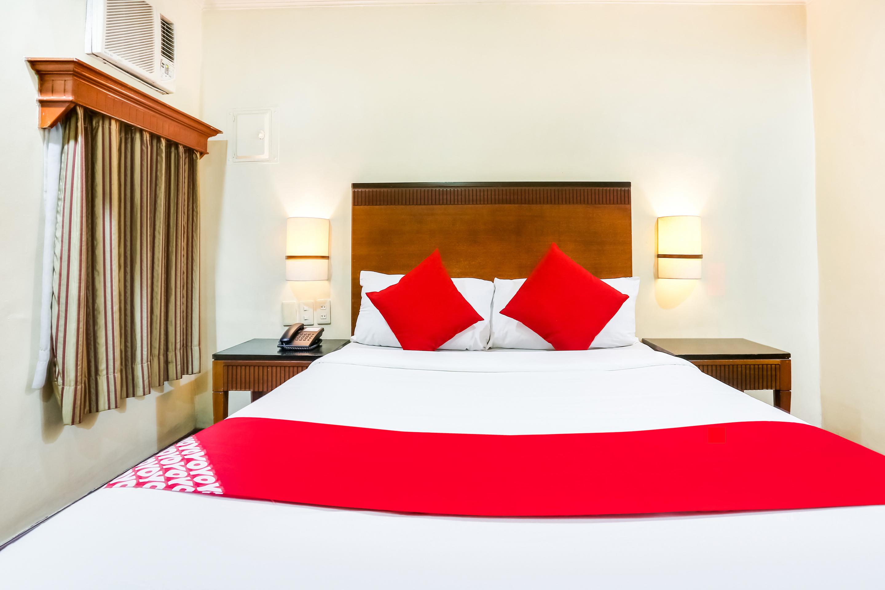 OYO 406 Royal Parc Inn&Suites Quezon City Extérieur photo