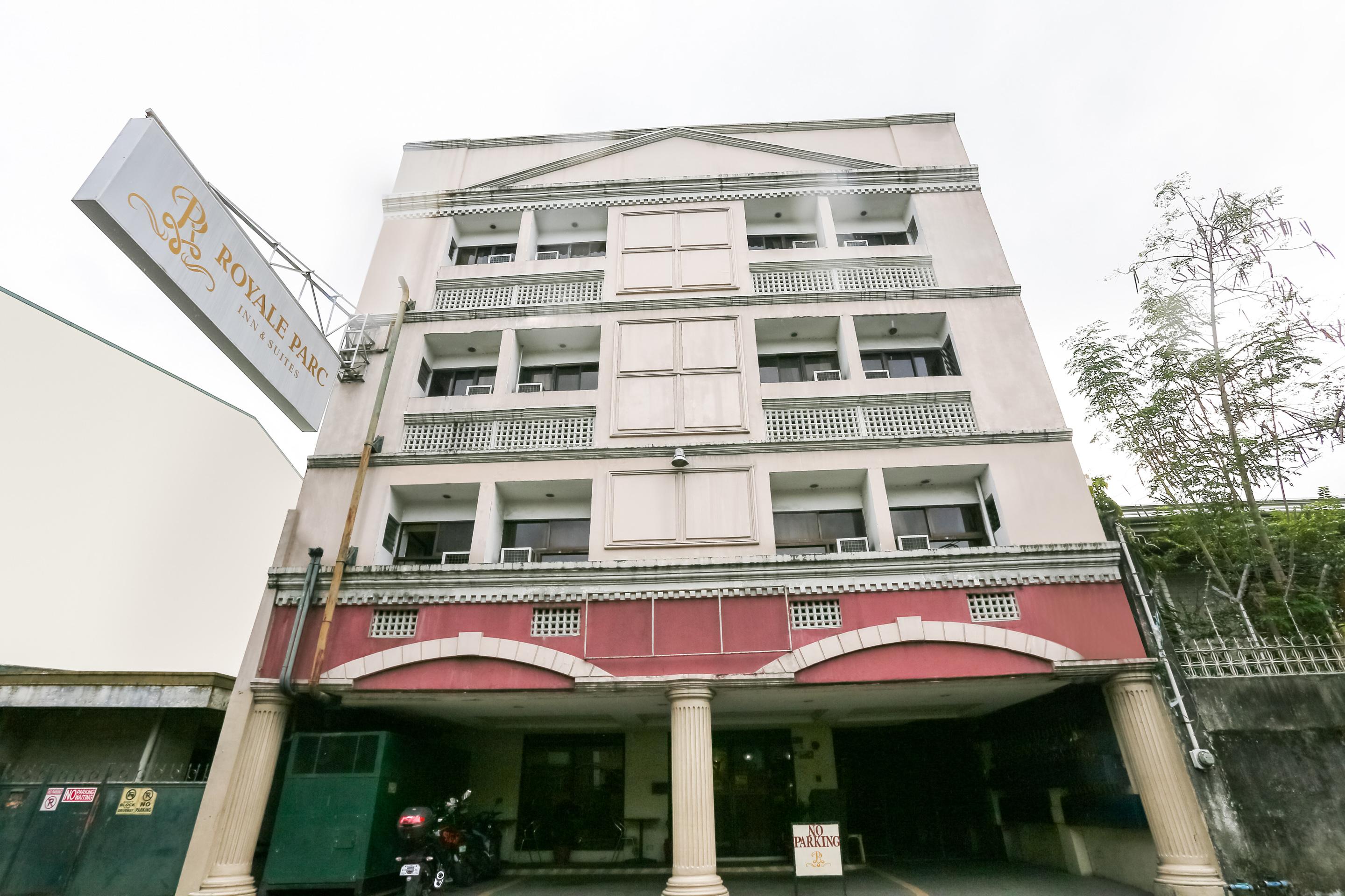 OYO 406 Royal Parc Inn&Suites Quezon City Extérieur photo
