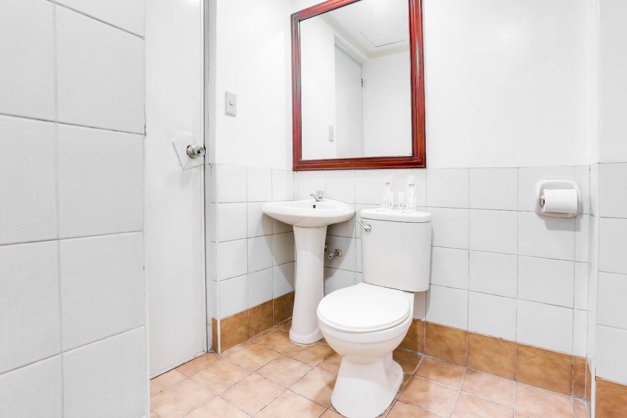 OYO 406 Royal Parc Inn&Suites Quezon City Extérieur photo