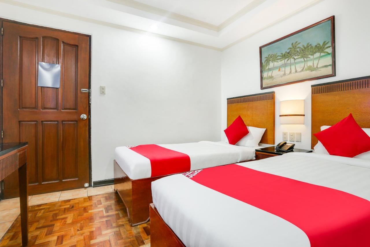 OYO 406 Royal Parc Inn&Suites Quezon City Extérieur photo