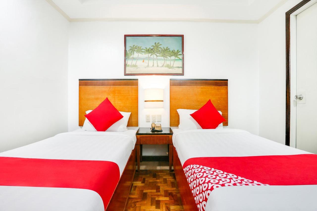 OYO 406 Royal Parc Inn&Suites Quezon City Extérieur photo